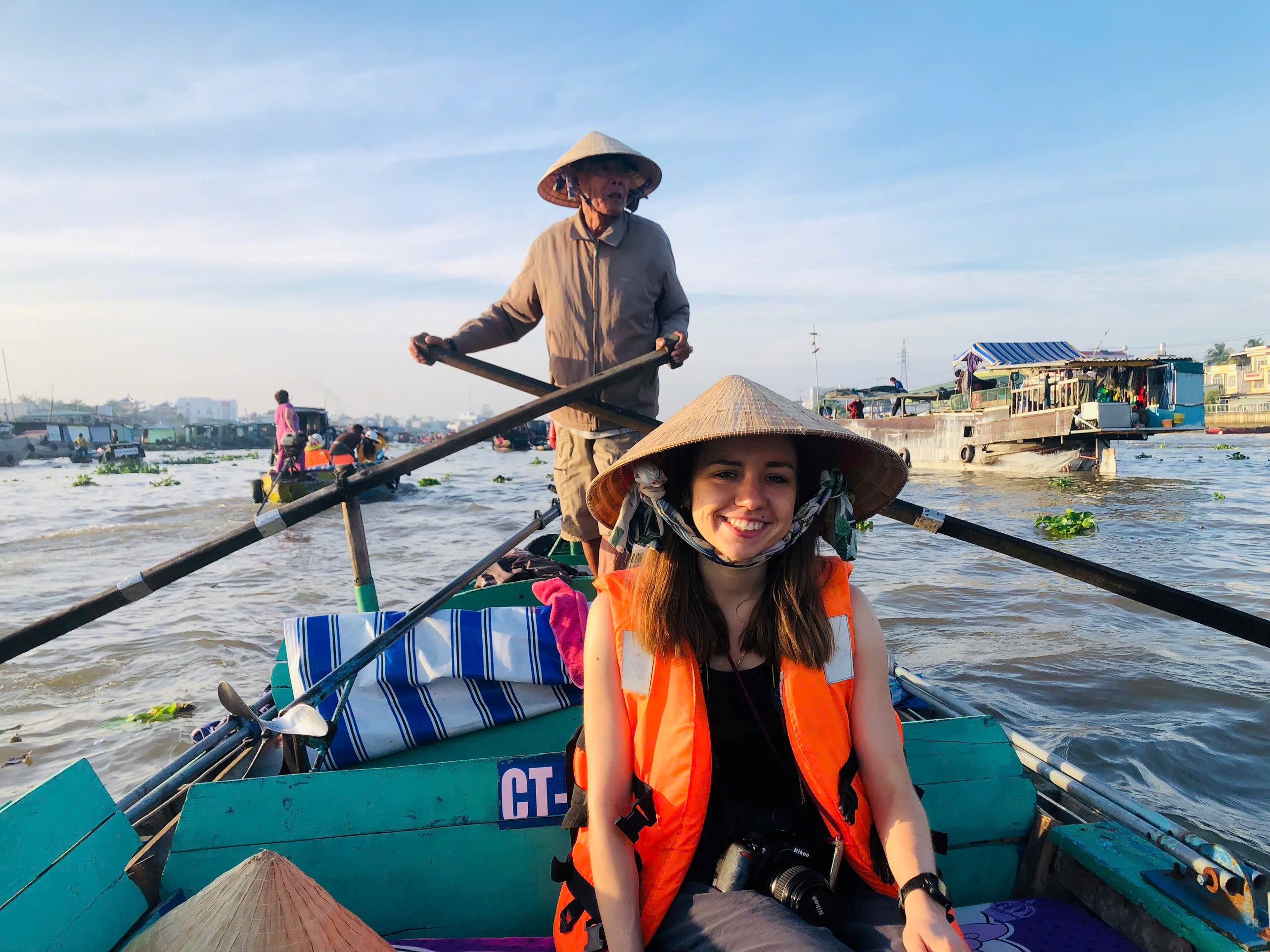 SUNSET WITH PRIVATE SAMPAN